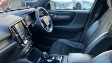 Volvo Xc40 2.0 D3 R DESIGN 5dr AWD Geartronic Diesel Estate